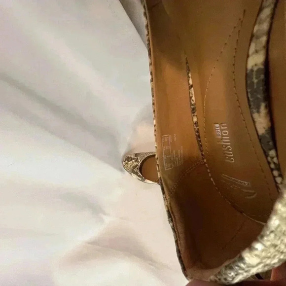 Clarks Collection Wedge Heels Leather Snake Skin Black Blend Round Toe - Picture 6 of 7